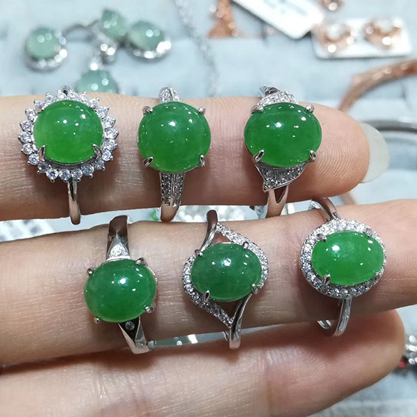 18K Gold Genuine Jadeite Jade Jewelry